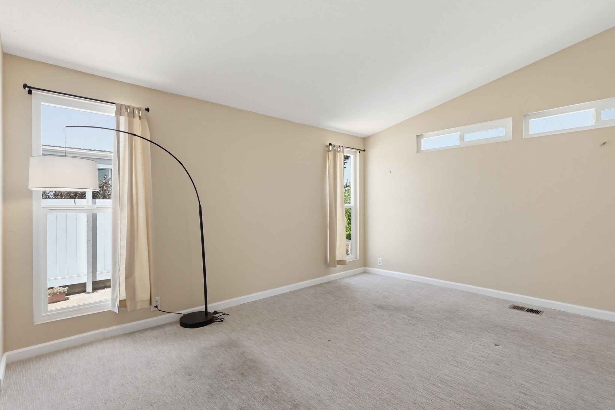 Virtual tour photo 35 of 71 for 2275 W 25th St #133