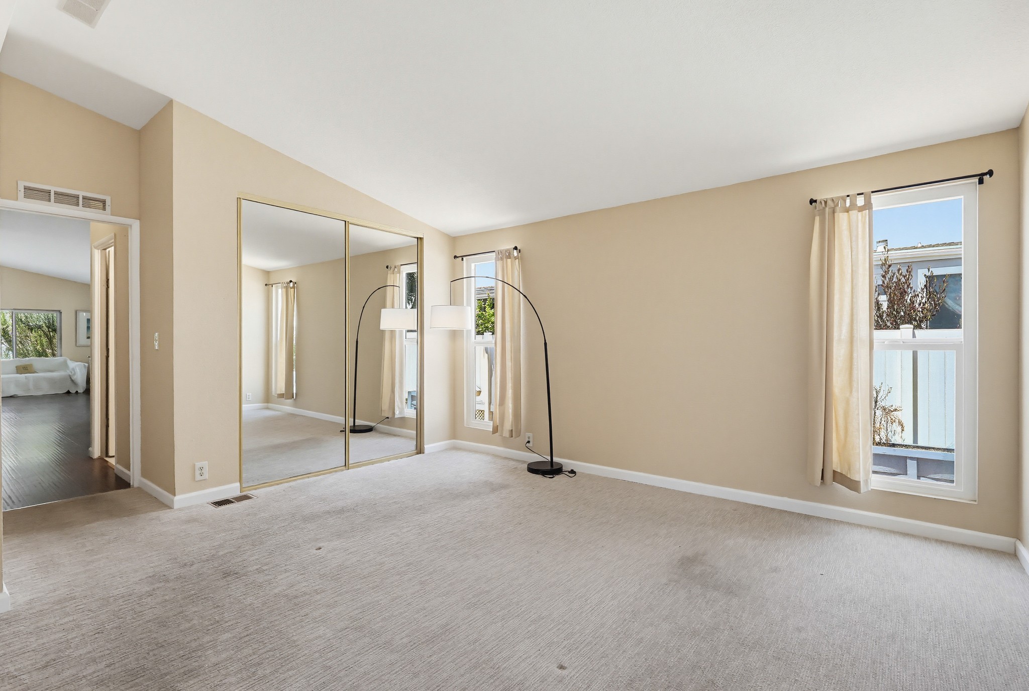 Virtual tour photo 39 of 71 for 2275 W 25th St #133