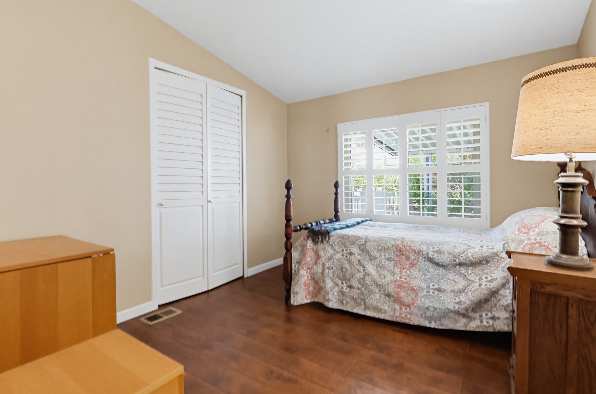 Virtual tour photo 46 of 71 for 2275 W 25th St #133
