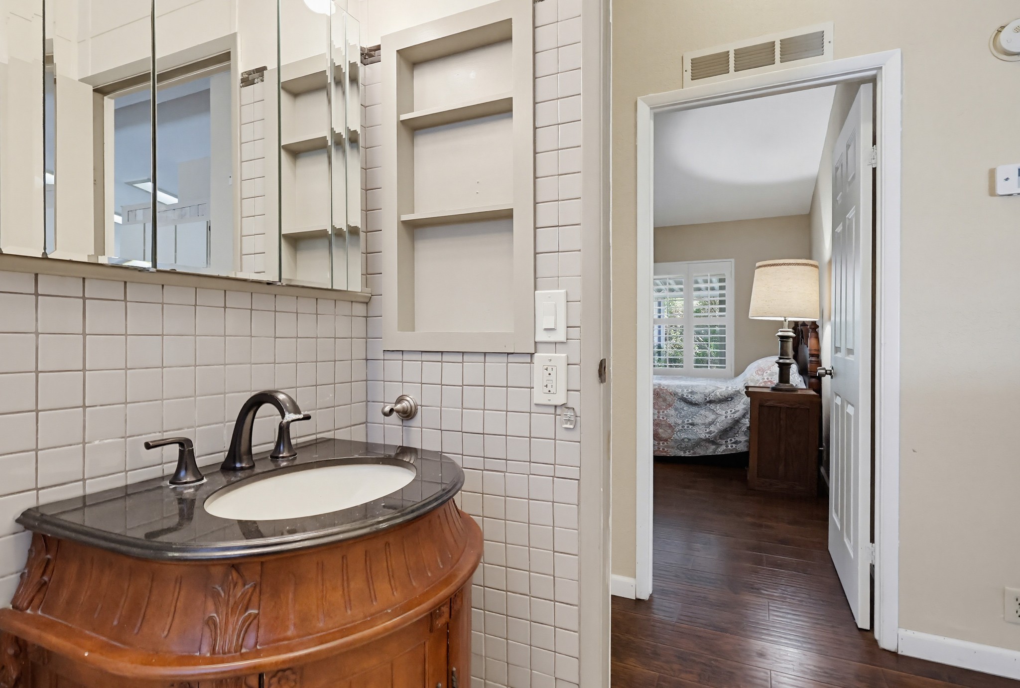 Virtual tour photo 53 of 71 for 2275 W 25th St #133