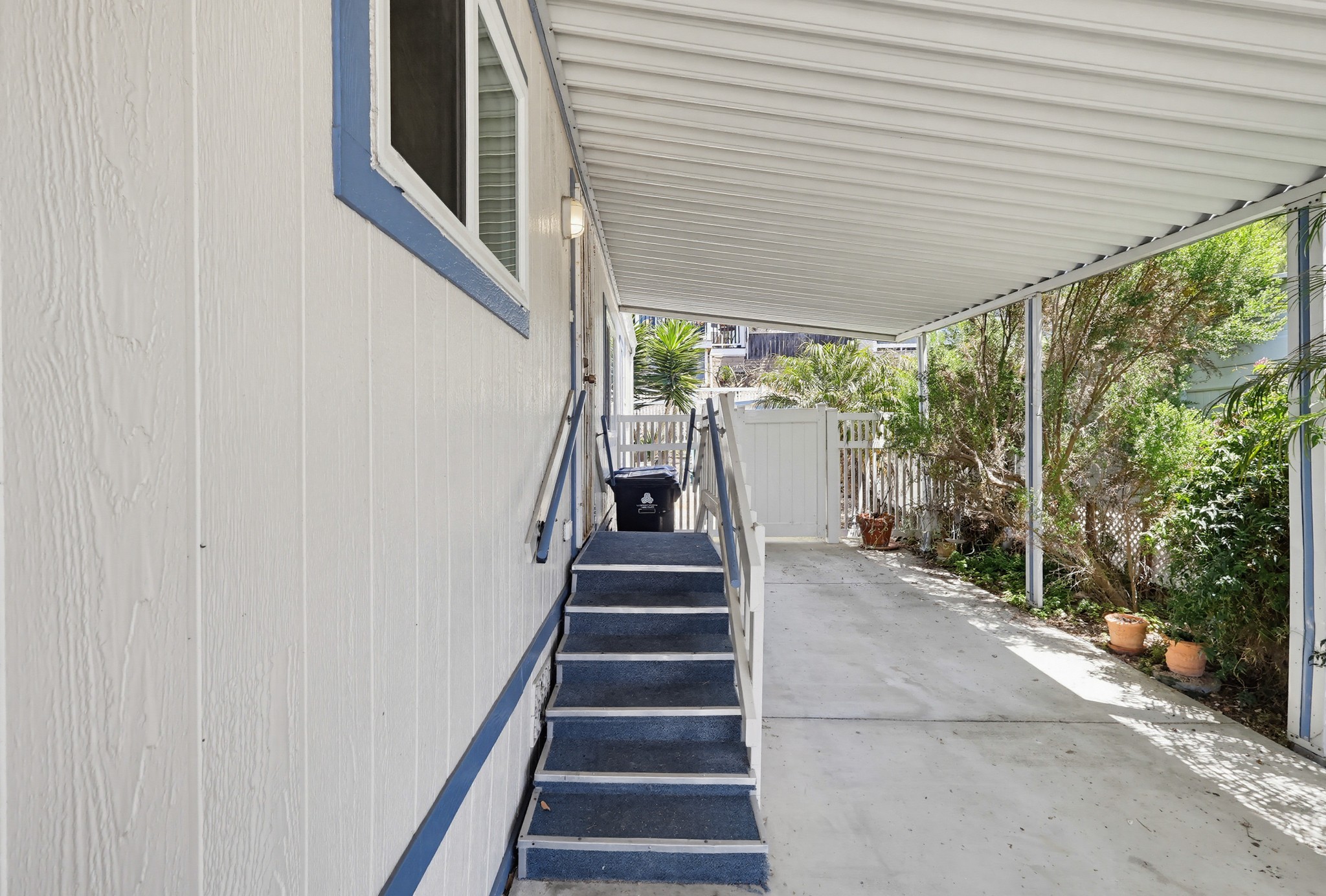 Virtual tour photo 54 of 71 for 2275 W 25th St #133