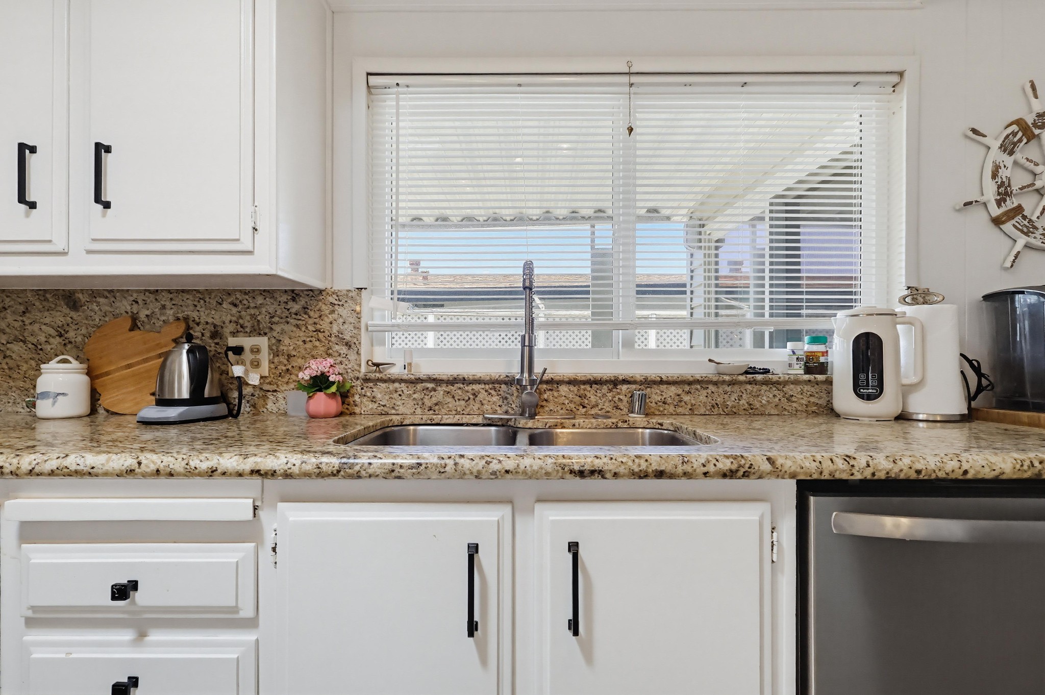 Virtual tour photo 26 of 55 for 2275 W 25th St #197