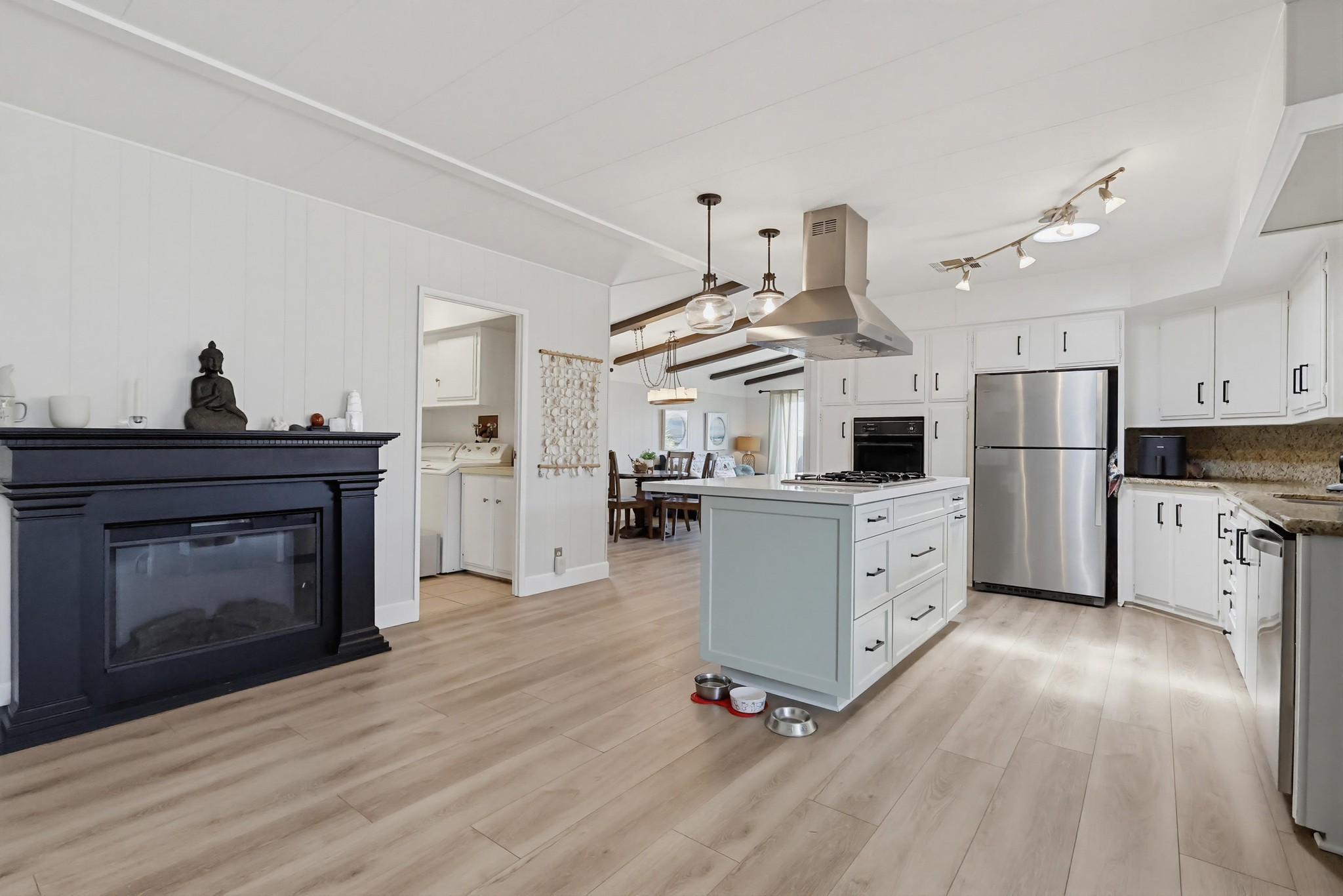 Virtual tour photo 28 of 55 for 2275 W 25th St #197