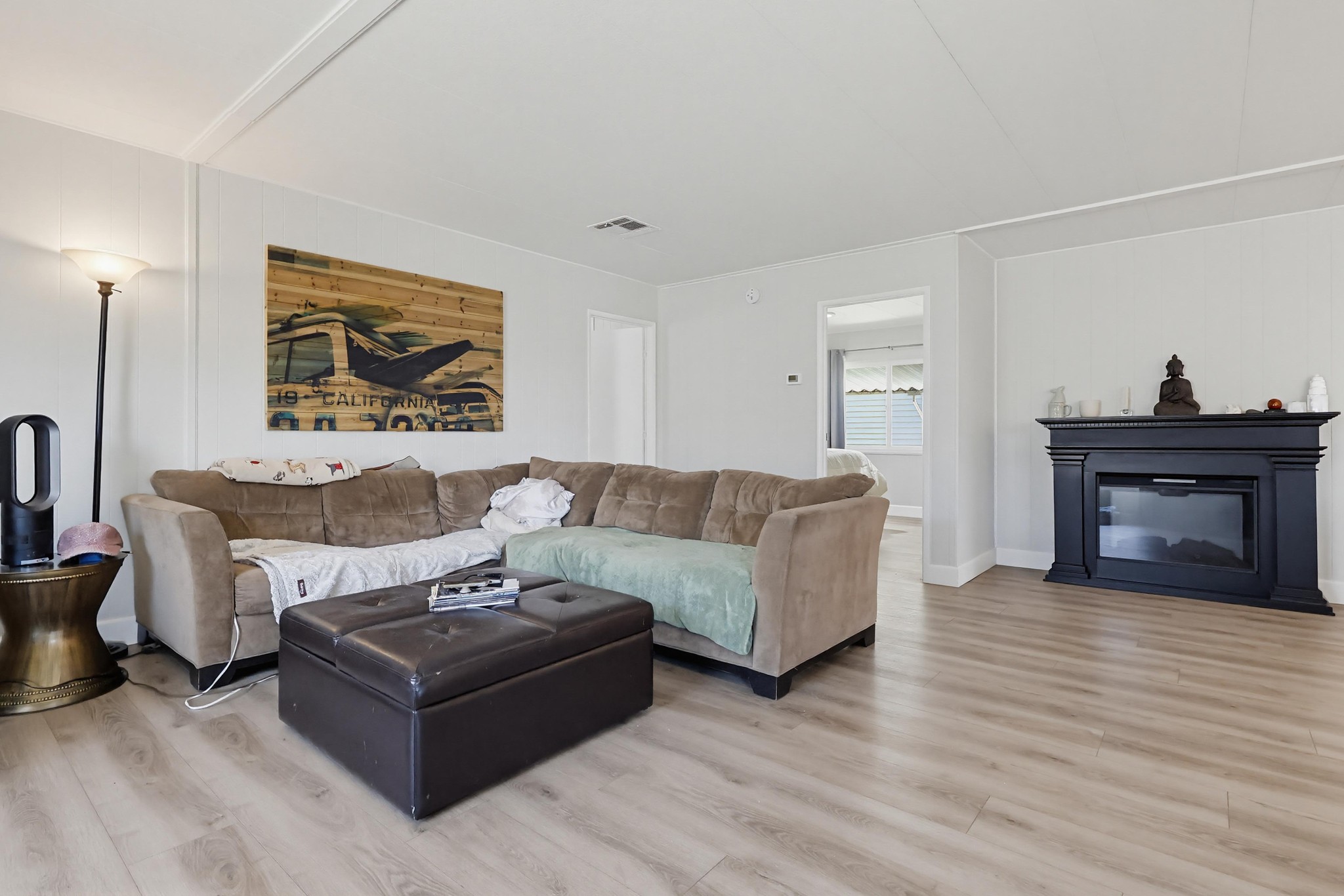 Virtual tour photo 31 of 55 for 2275 W 25th St #197