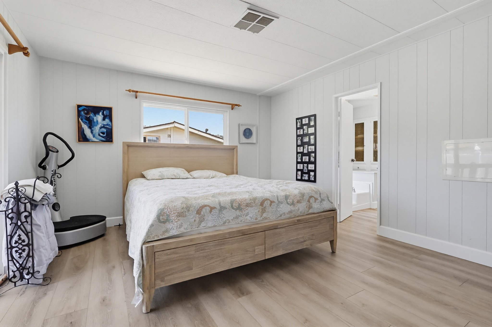 Virtual tour photo 39 of 55 for 2275 W 25th St #197