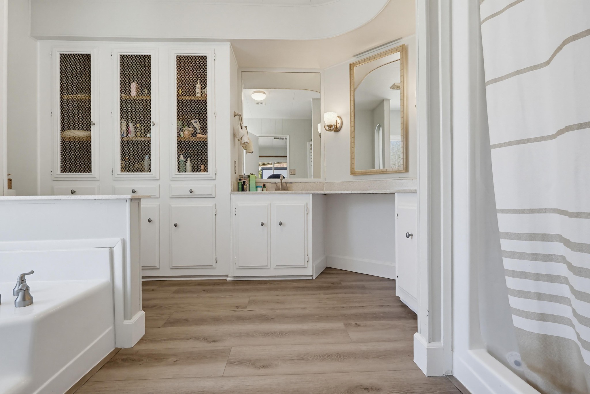Virtual tour photo 40 of 55 for 2275 W 25th St #197