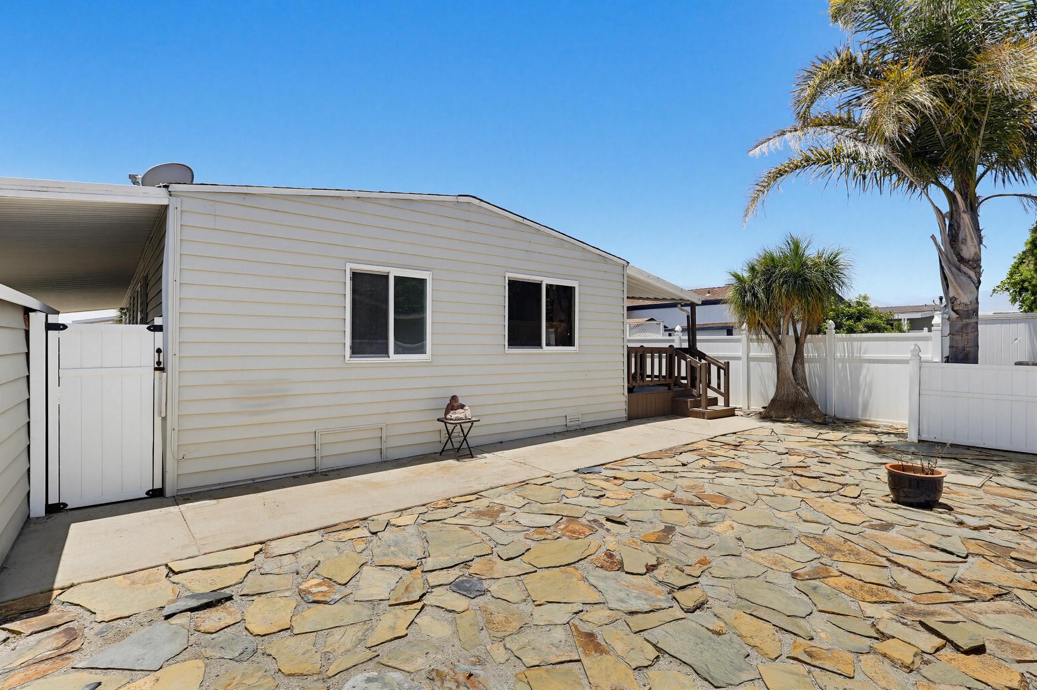 Virtual tour photo 51 of 55 for 2275 W 25th St #197