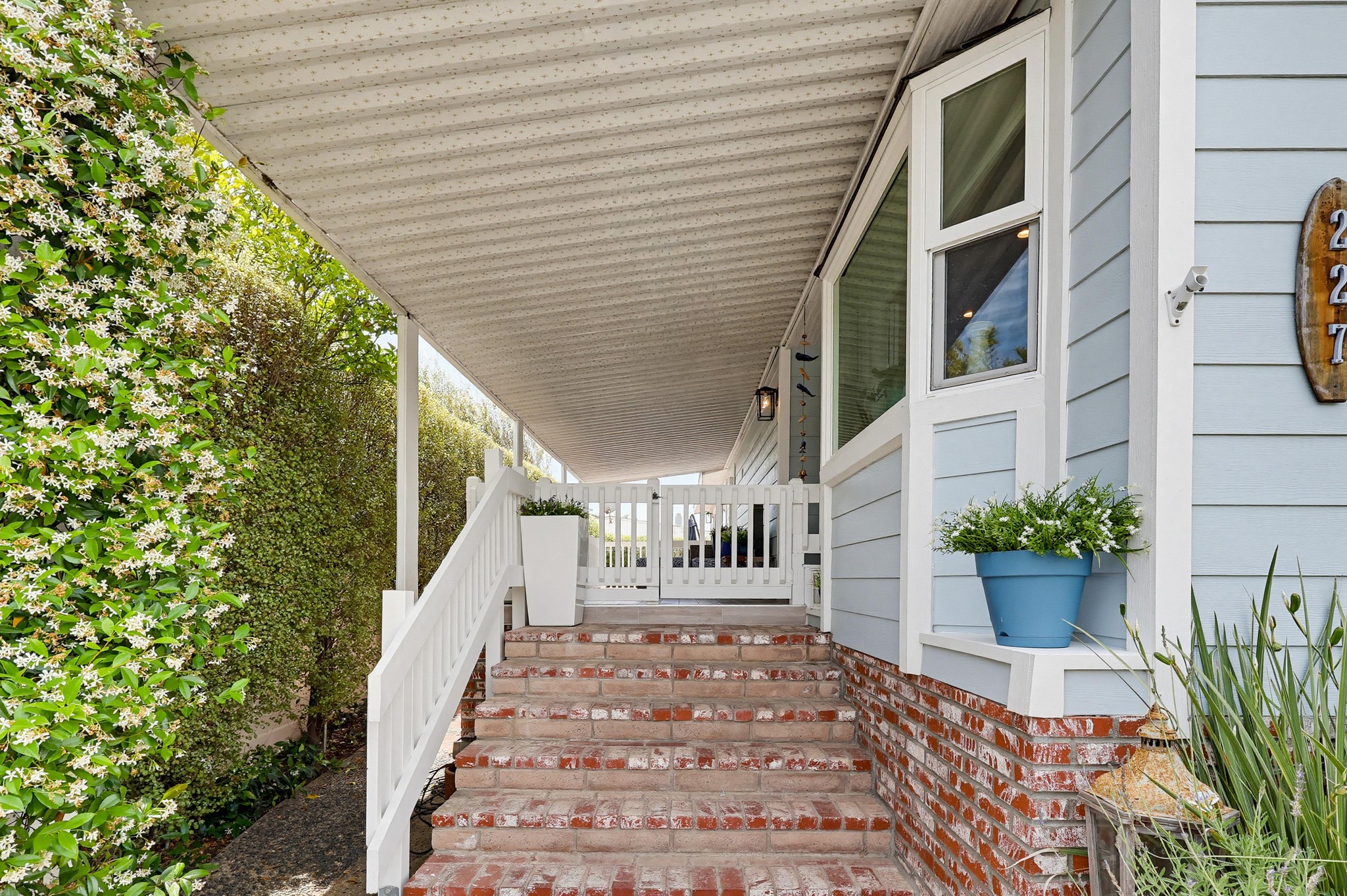 Virtual tour photo 5 of 43 for 2275 W 25th St #227