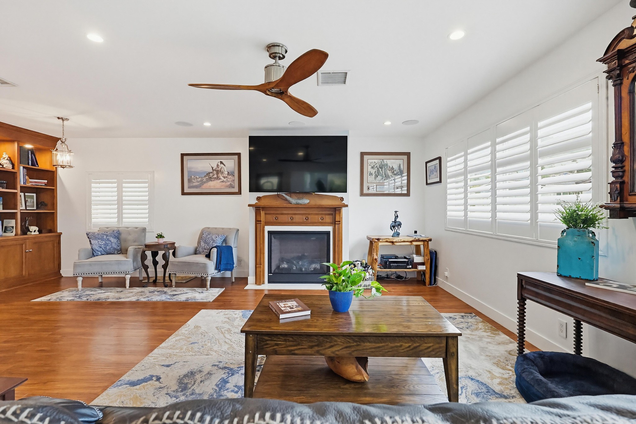 Virtual tour photo 9 of 43 for 2275 W 25th St #227