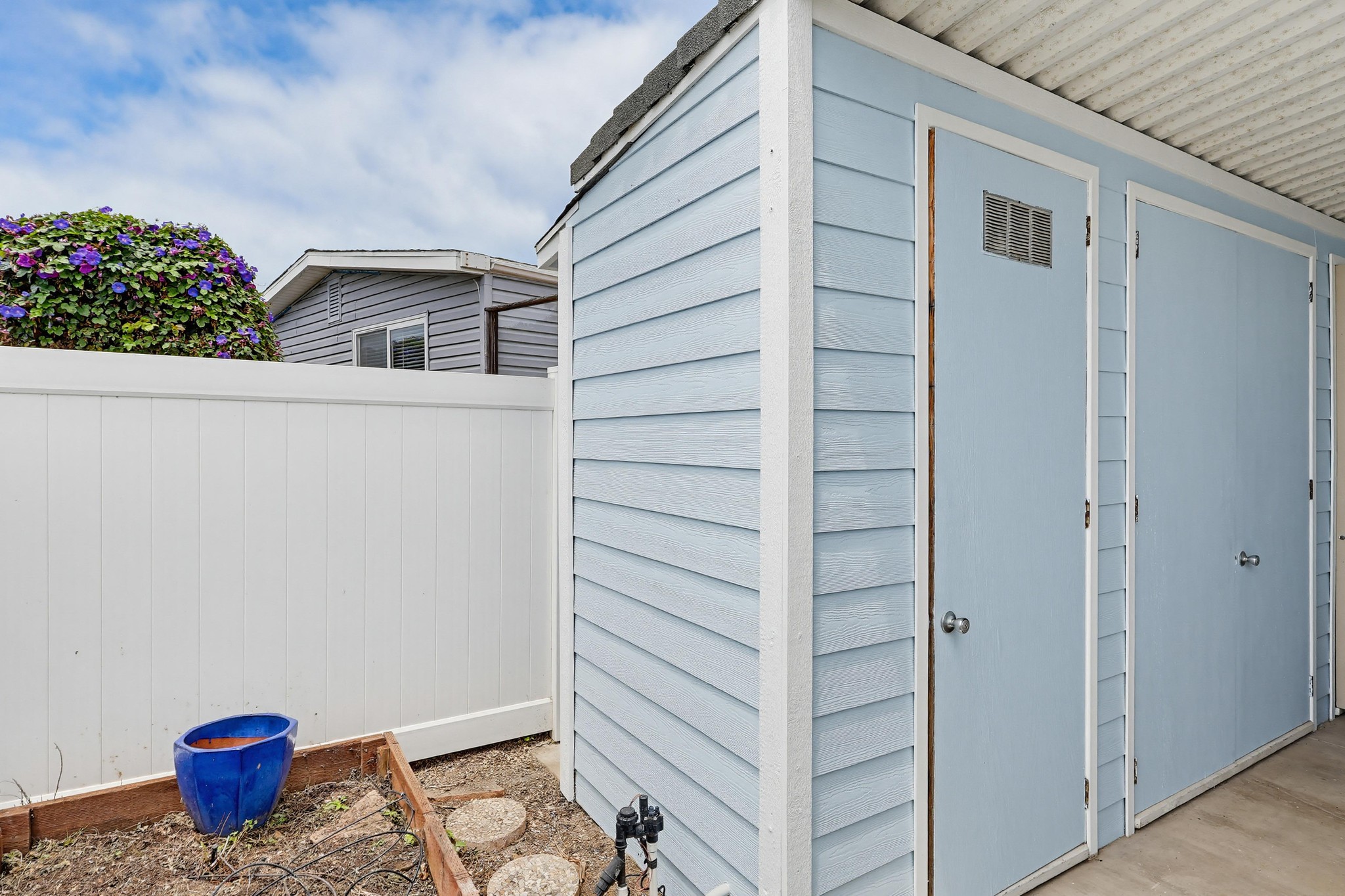 Virtual tour photo 37 of 43 for 2275 W 25th St #227