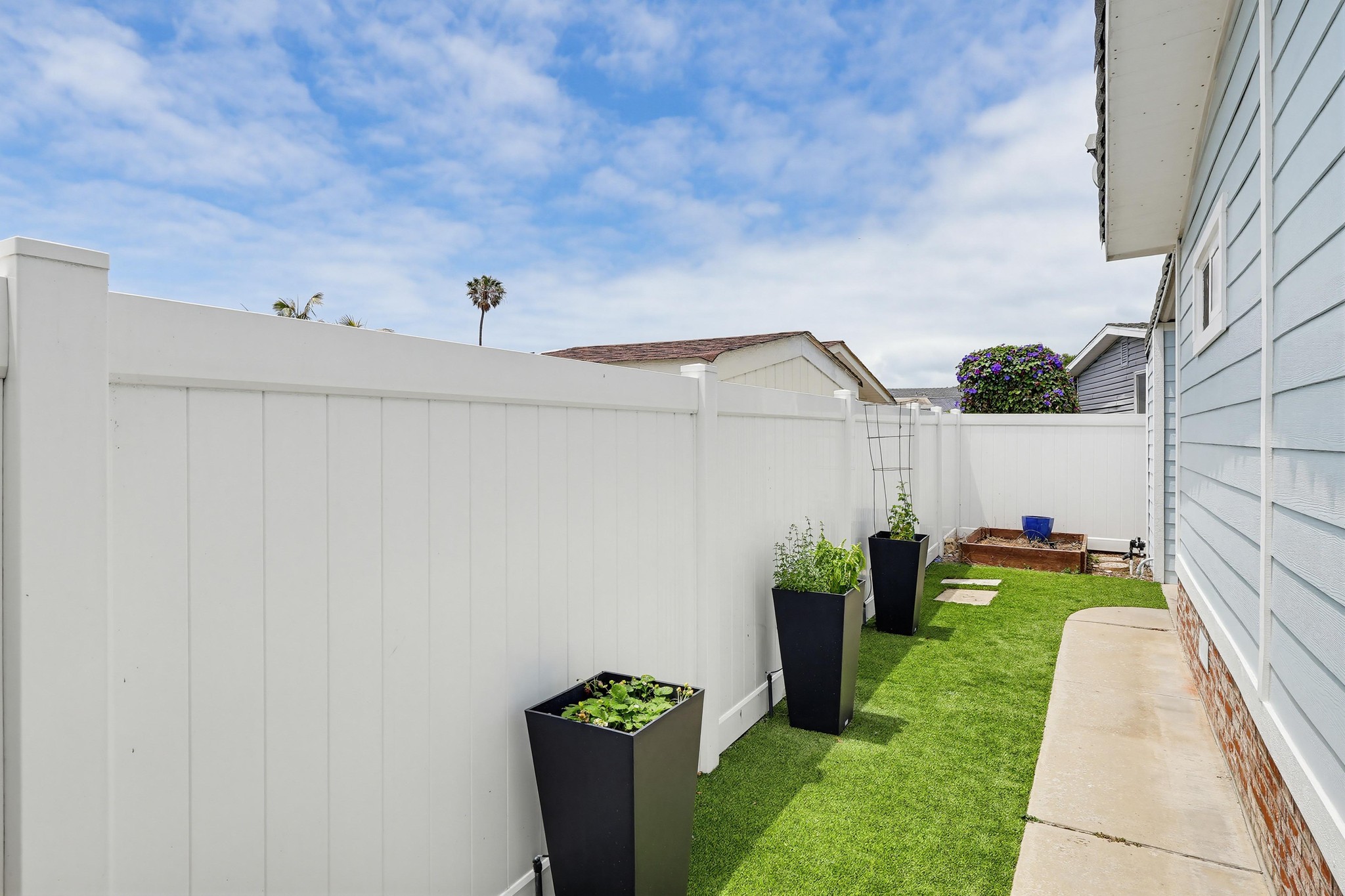 Virtual tour photo 38 of 43 for 2275 W 25th St #227