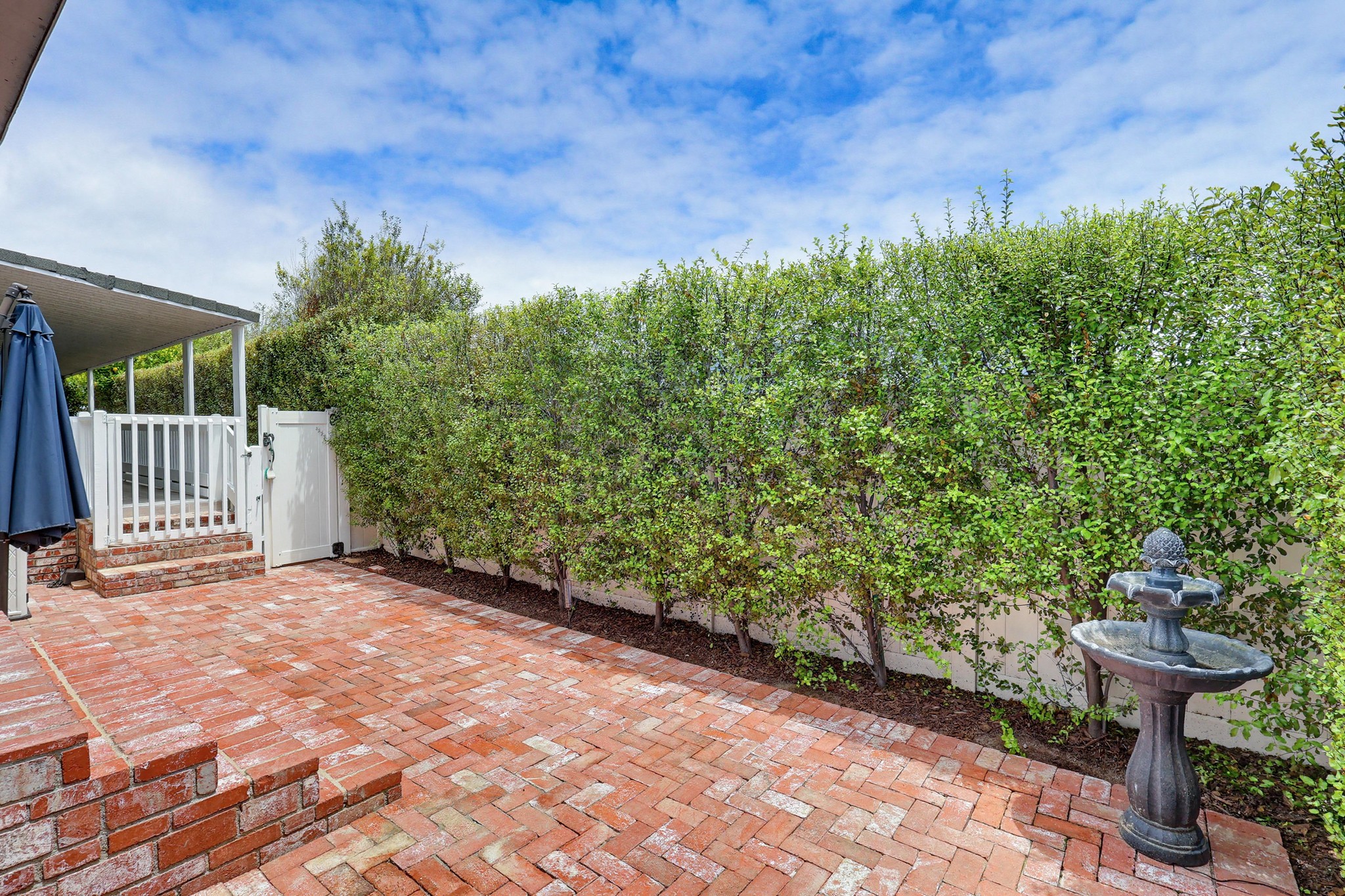 Virtual tour photo 39 of 43 for 2275 W 25th St #227
