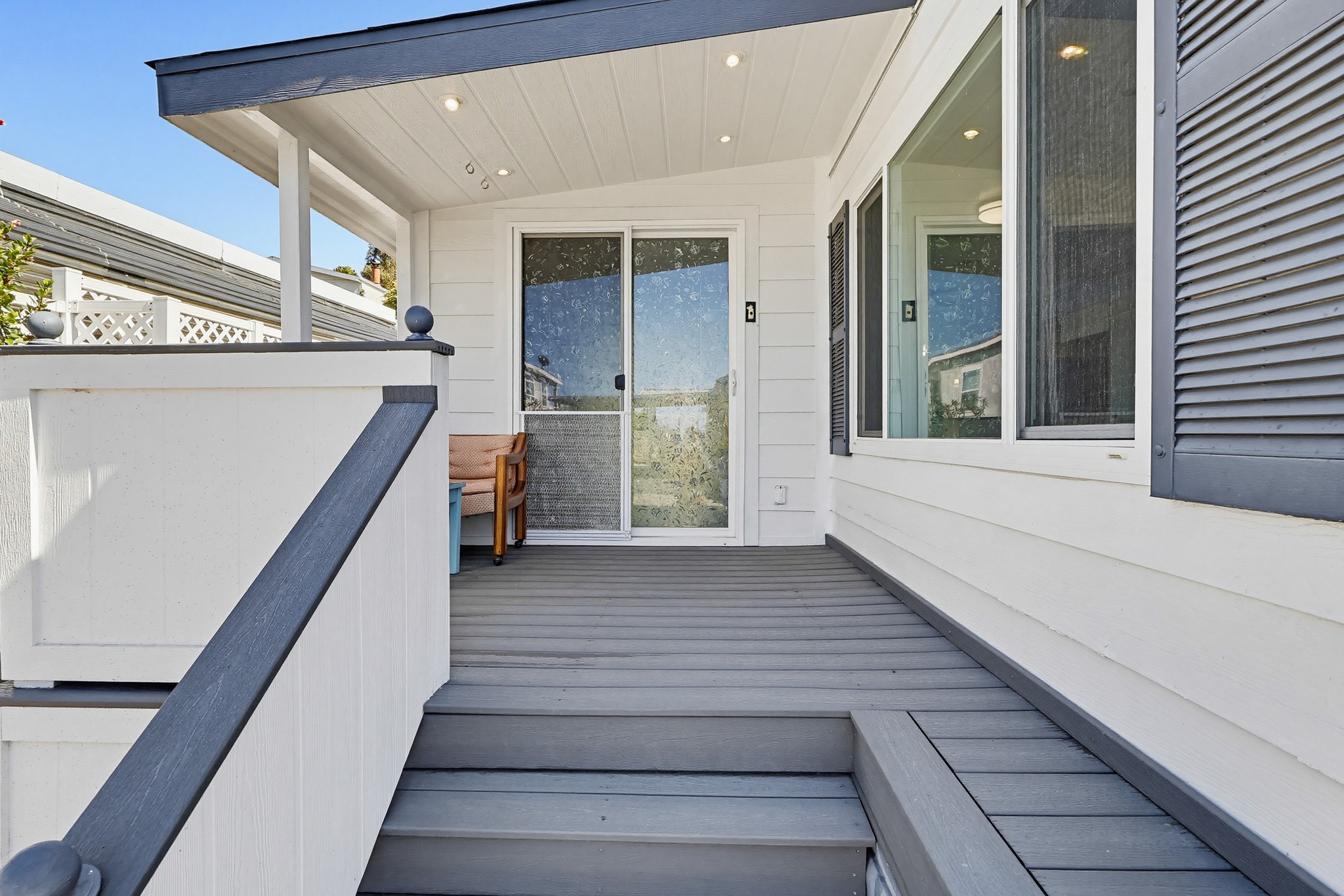 Virtual tour photo 5 of 74 for 2275 W 25th St #87