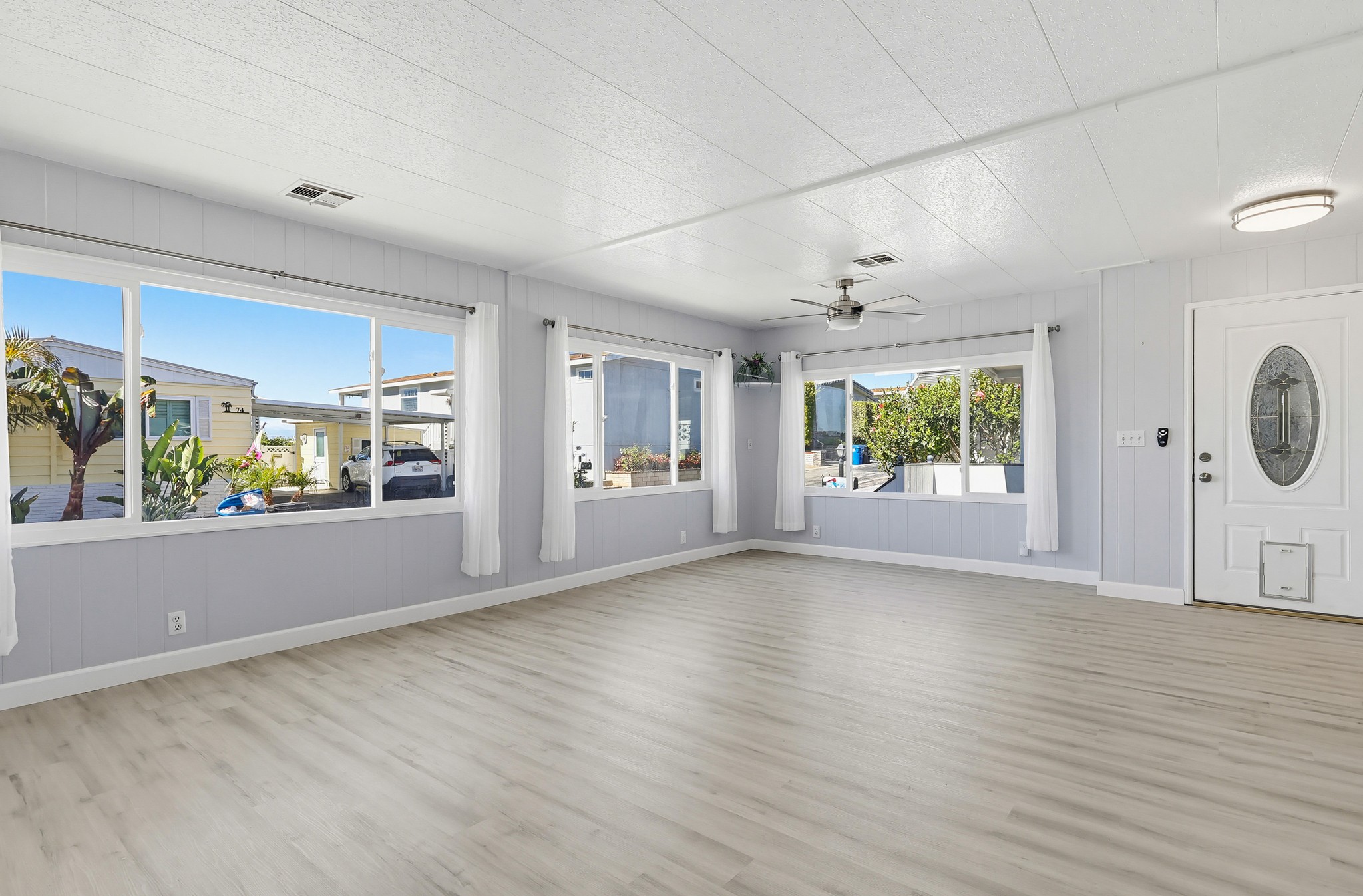 Virtual tour photo 16 of 74 for 2275 W 25th St #87
