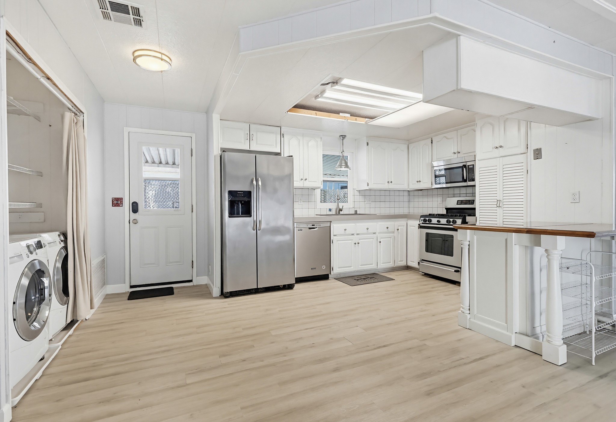 Virtual tour photo 24 of 74 for 2275 W 25th St #87