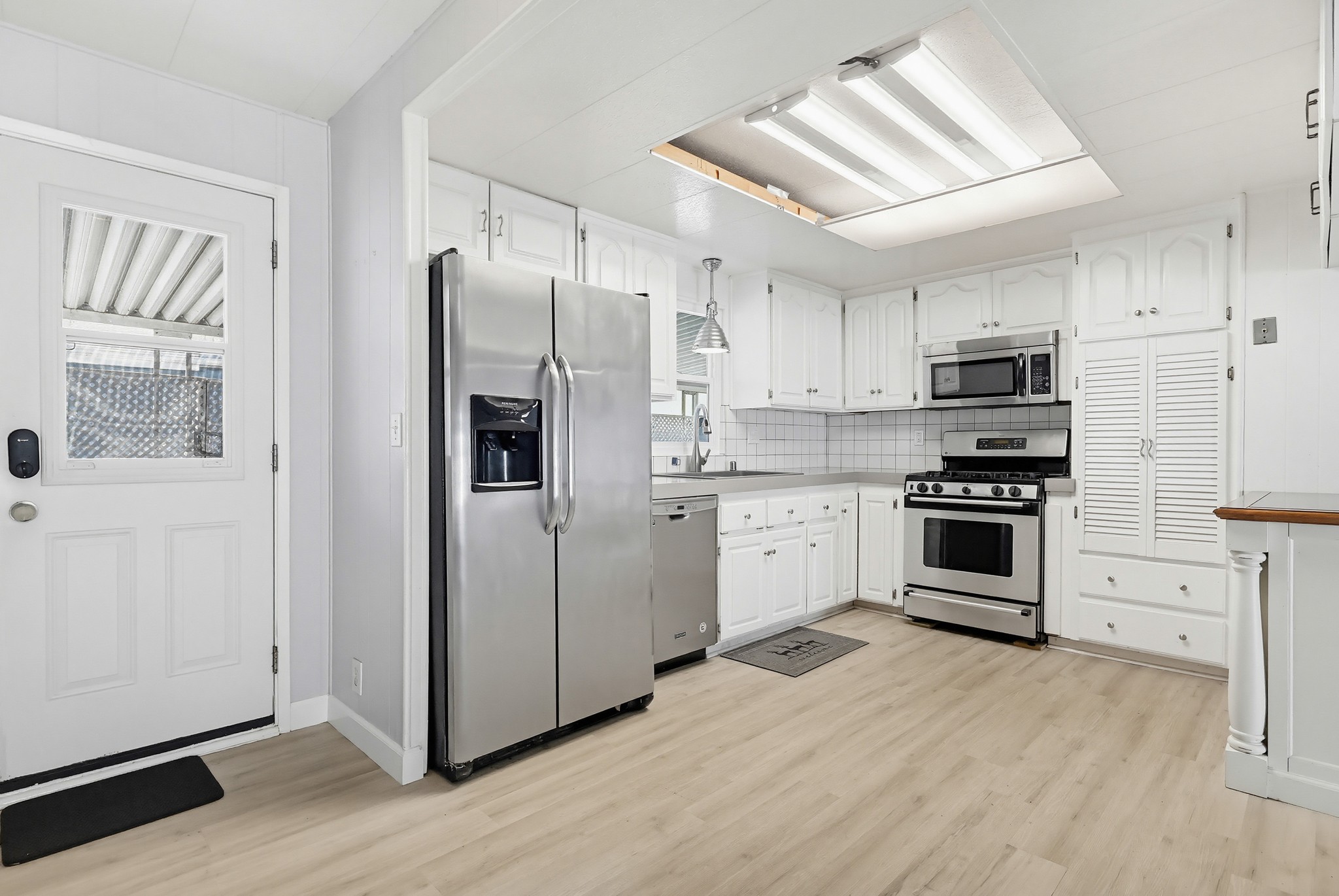 Virtual tour photo 25 of 74 for 2275 W 25th St #87