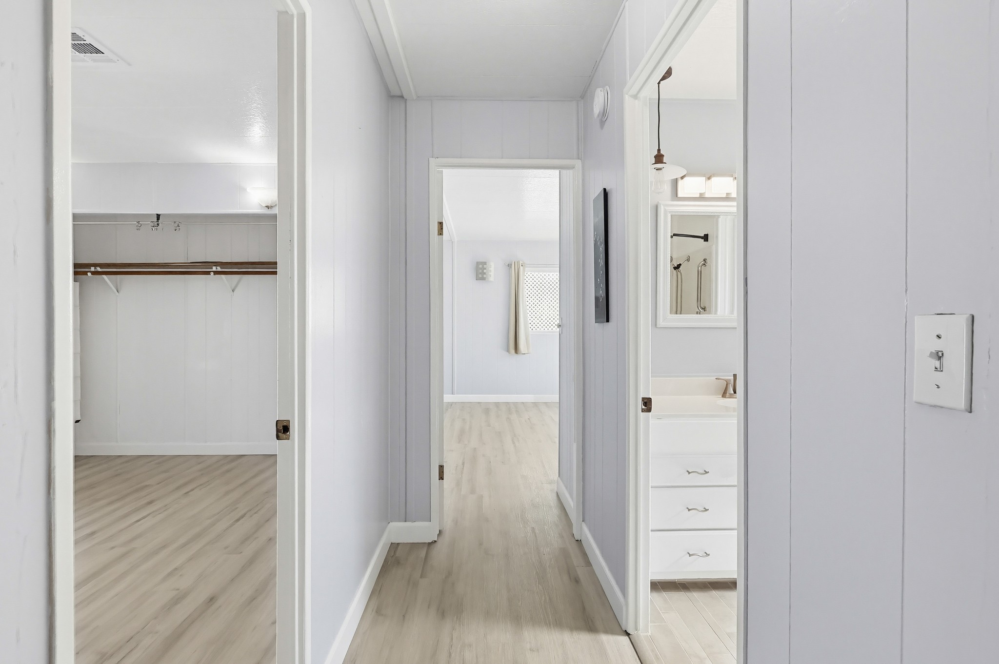 Virtual tour photo 32 of 74 for 2275 W 25th St #87