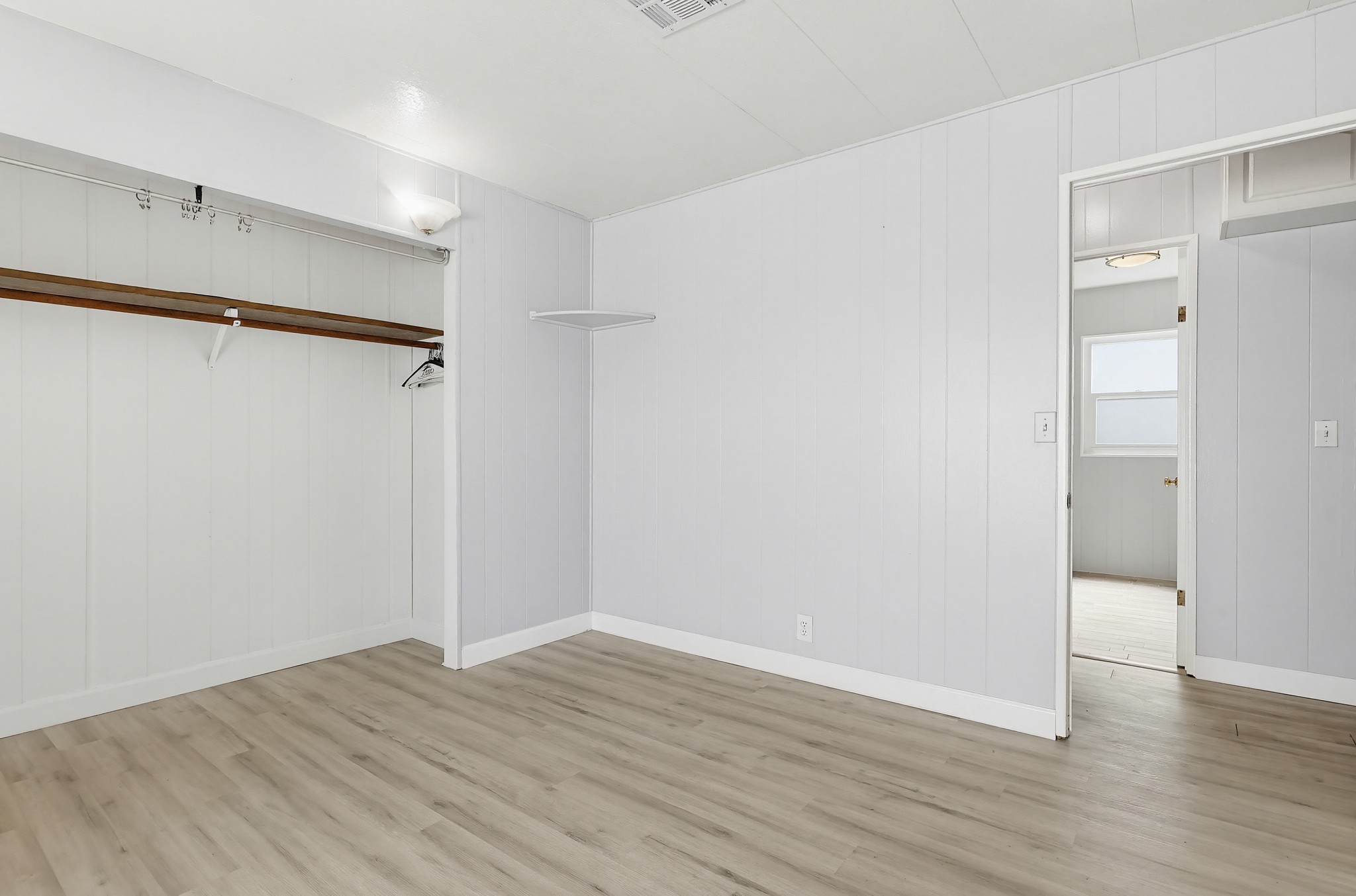 Virtual tour photo 36 of 74 for 2275 W 25th St #87