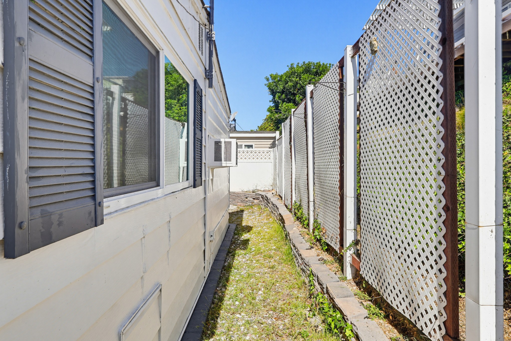 Virtual tour photo 64 of 74 for 2275 W 25th St #87