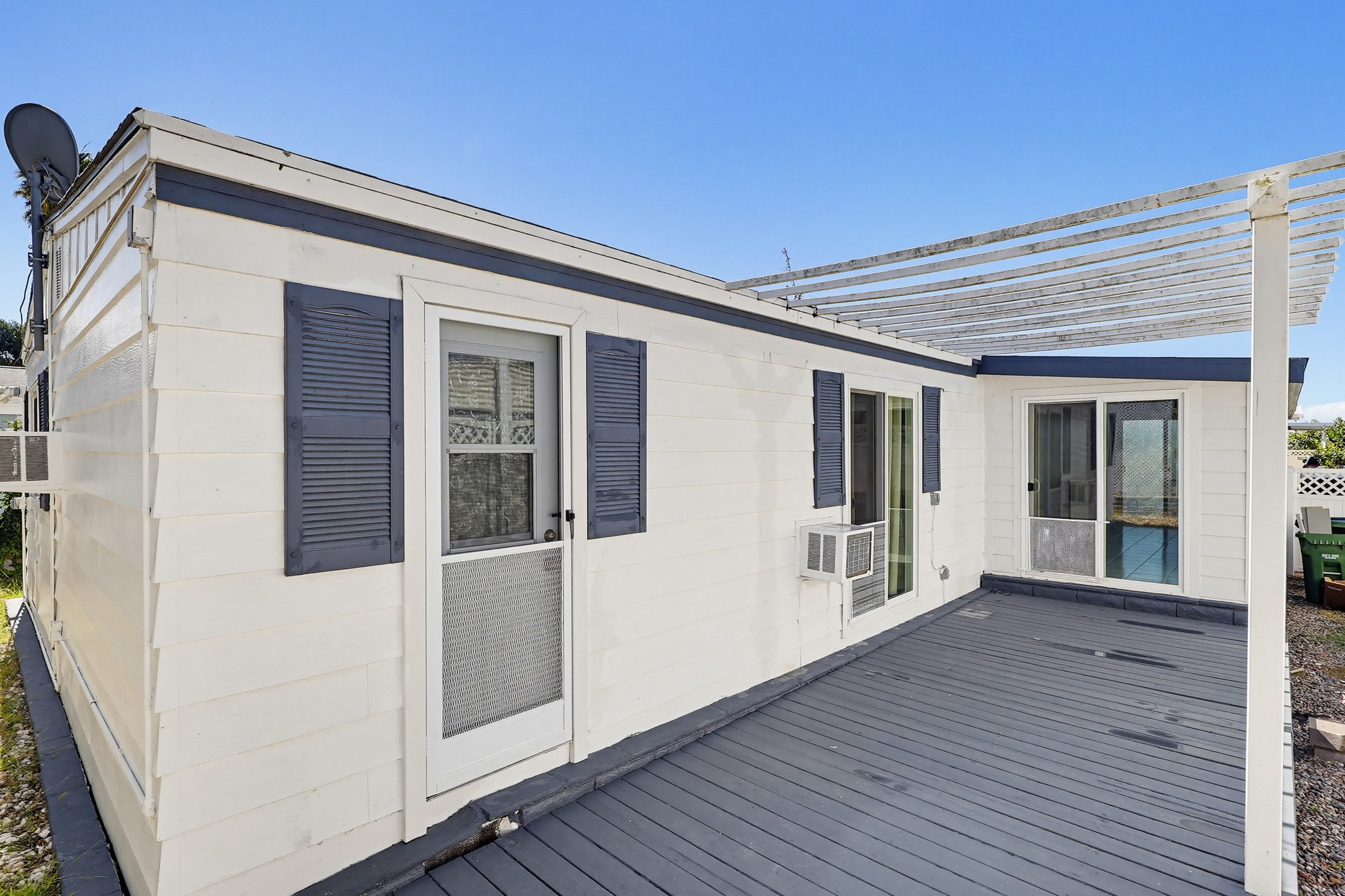 Virtual tour photo 65 of 74 for 2275 W 25th St #87