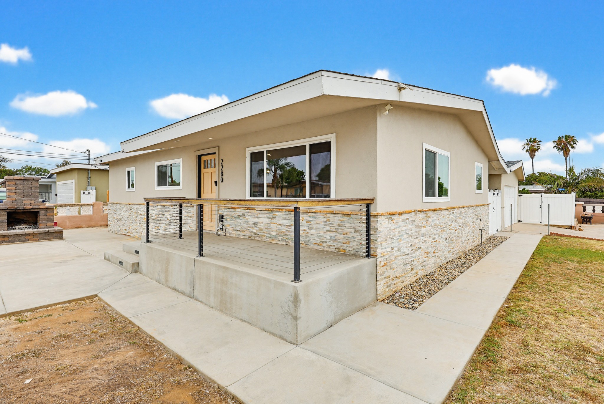Virtual tour photo 4 of 90 for 2280 Hemlock Ave