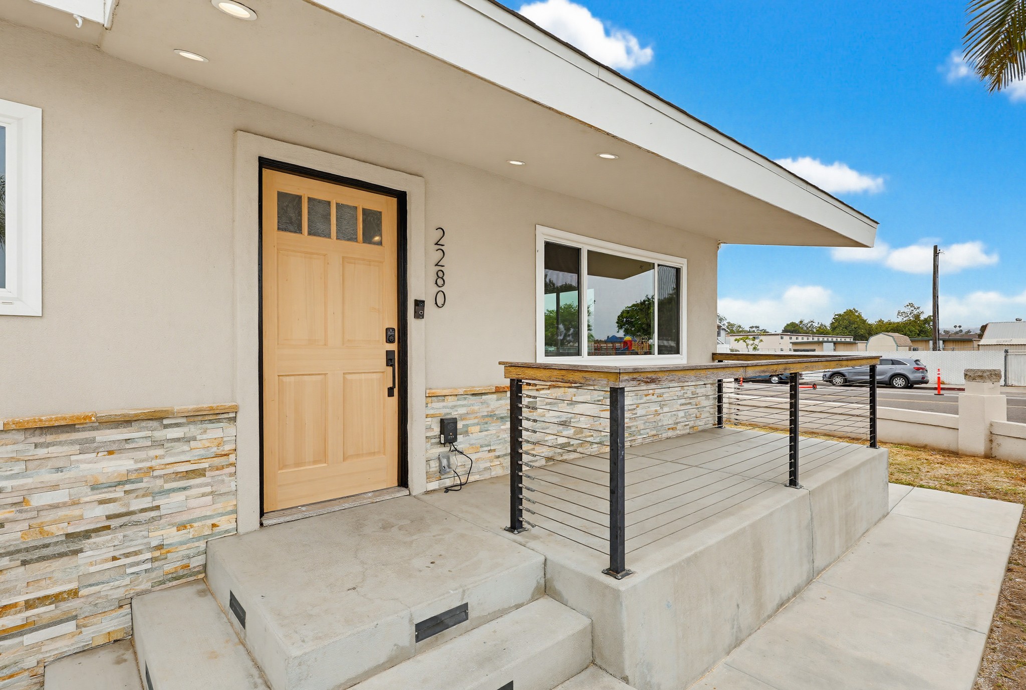 Virtual tour photo 6 of 90 for 2280 Hemlock Ave