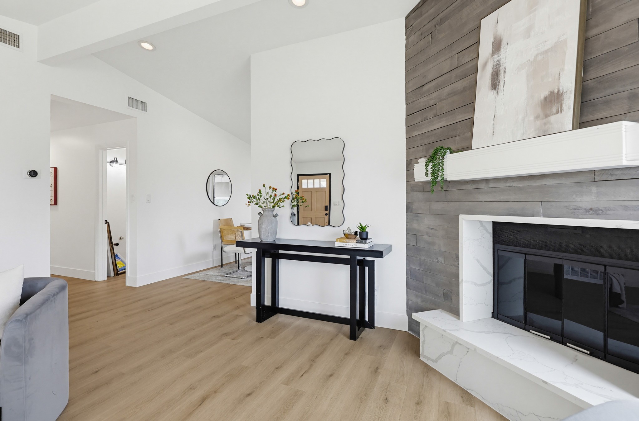 Virtual tour photo 15 of 90 for 2280 Hemlock Ave