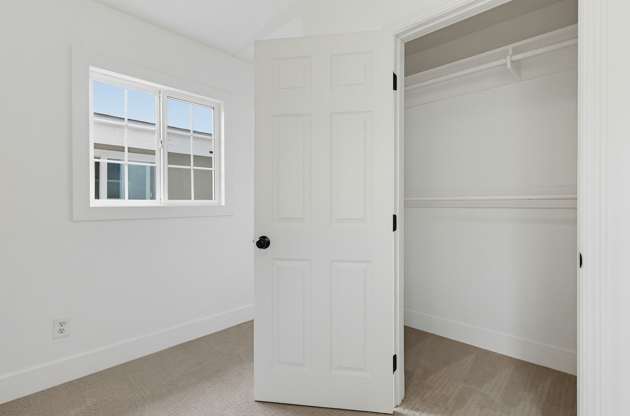 Virtual tour photo 26 of 90 for 2280 Hemlock Ave