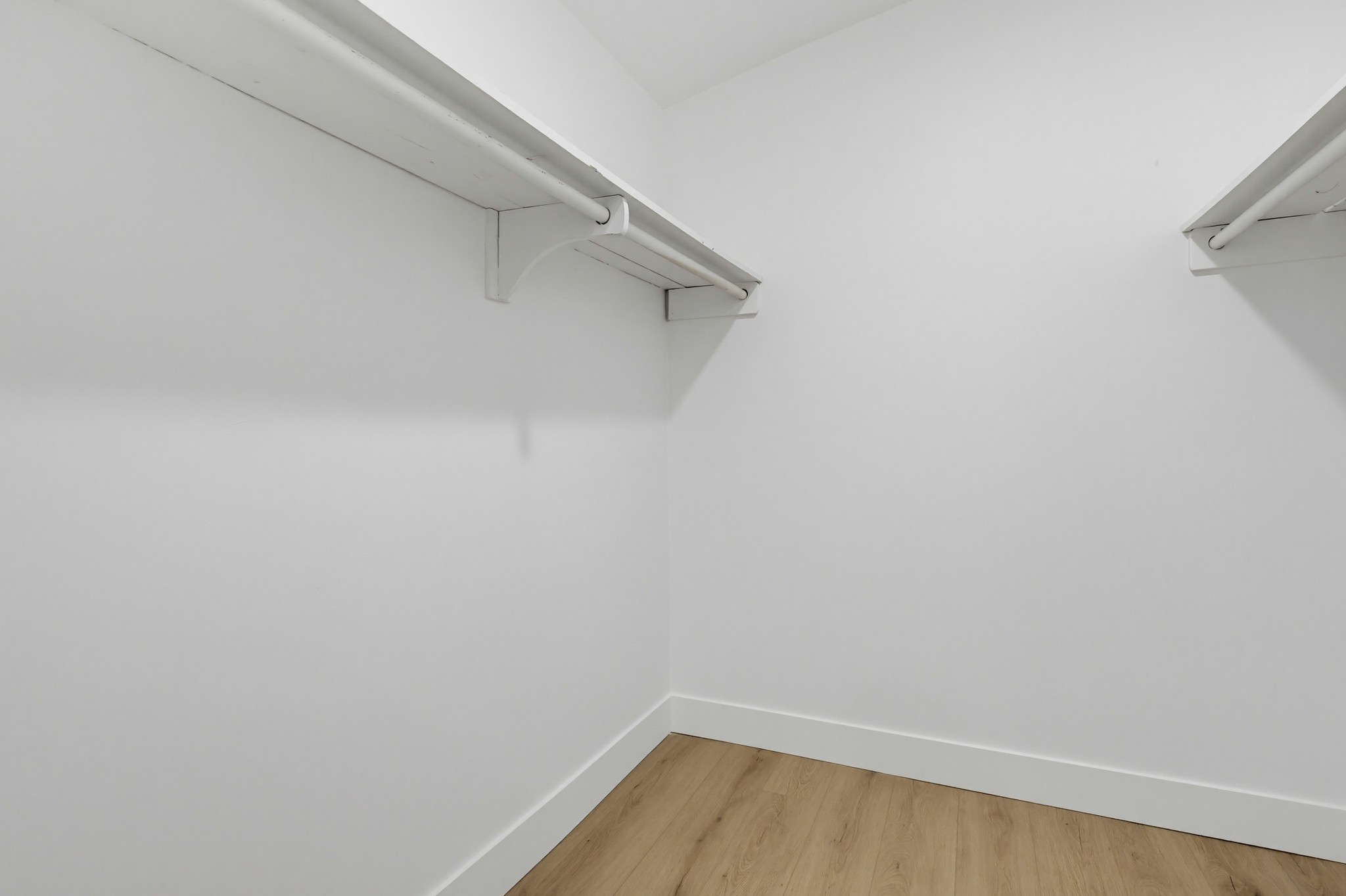 Virtual tour photo 75 of 90 for 2280 Hemlock Ave
