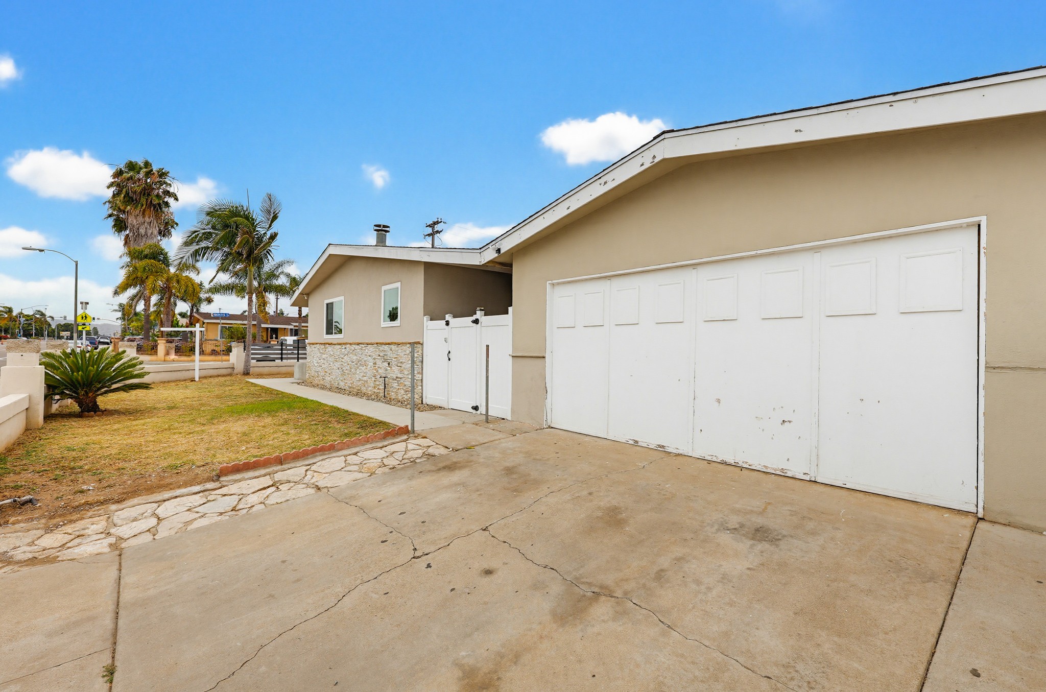 Virtual tour photo 84 of 90 for 2280 Hemlock Ave