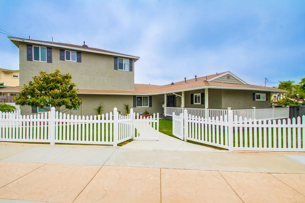 Virtual tour photo 1 of 50 for 2282 Penrose St