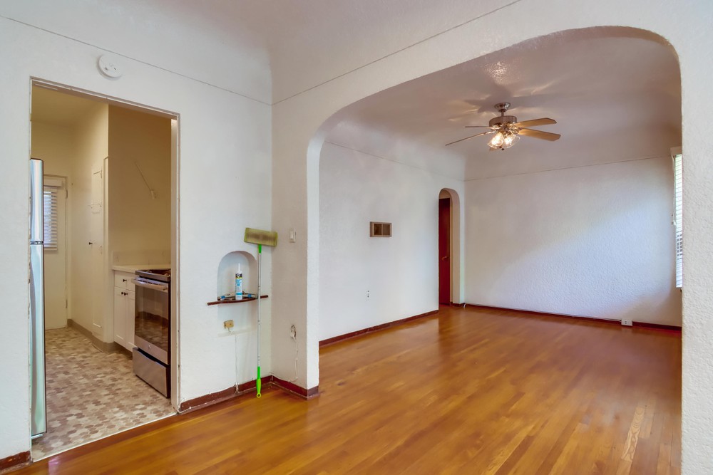Virtual tour photo 15 of 25 for 229 Kalmia St