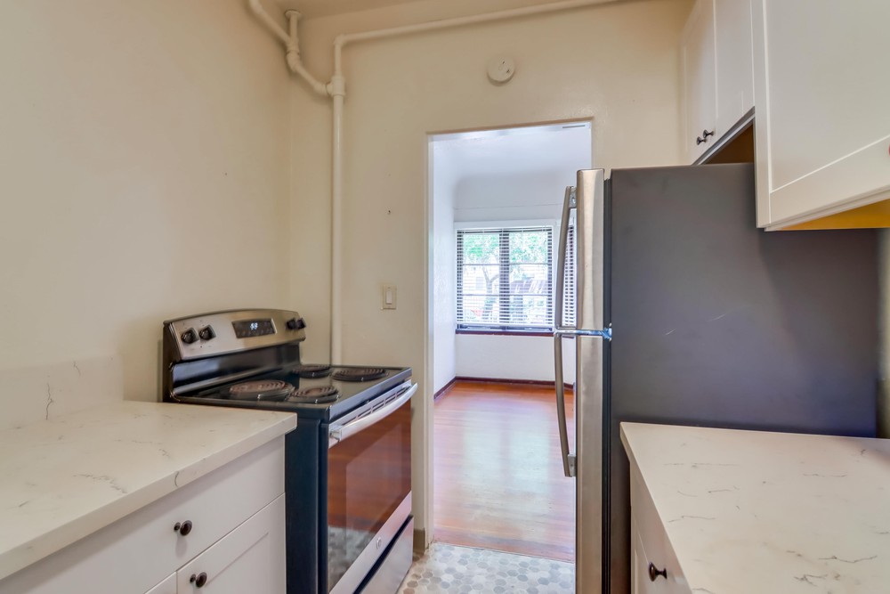 Virtual tour photo 21 of 25 for 229 Kalmia St