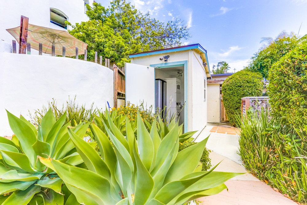 Virtual tour photo 4 of 46 for 2290 Congress St