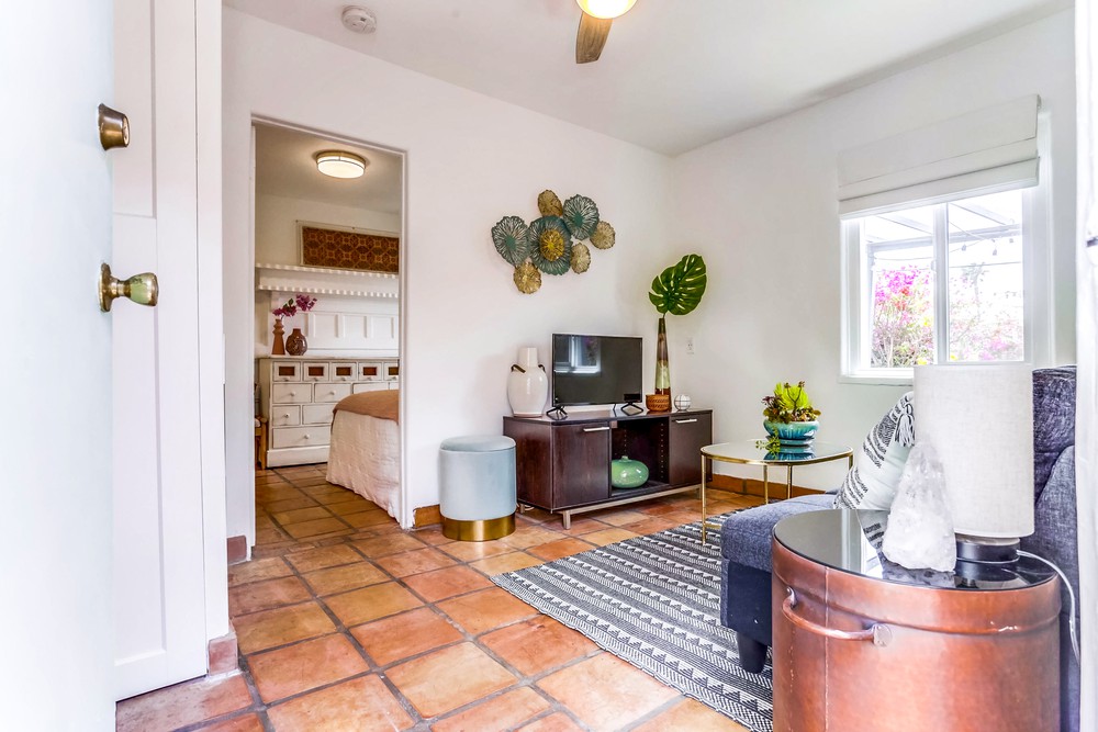 Virtual tour photo 13 of 46 for 2290 Congress St