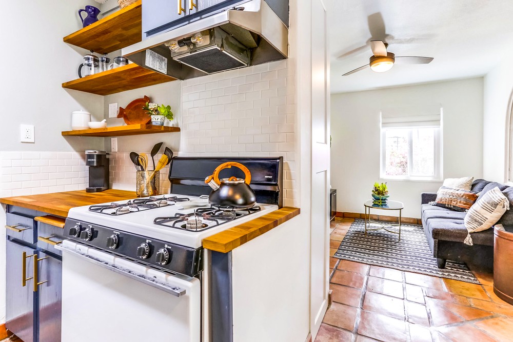 Virtual tour photo 22 of 46 for 2290 Congress St