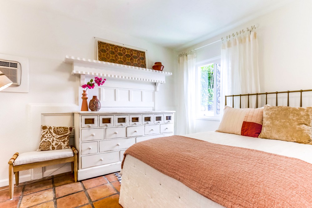 Virtual tour photo 23 of 46 for 2290 Congress St
