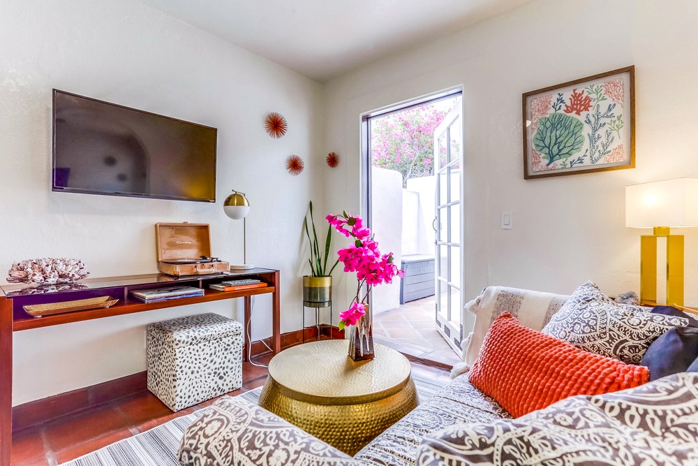 Virtual tour photo 27 of 46 for 2290 Congress St