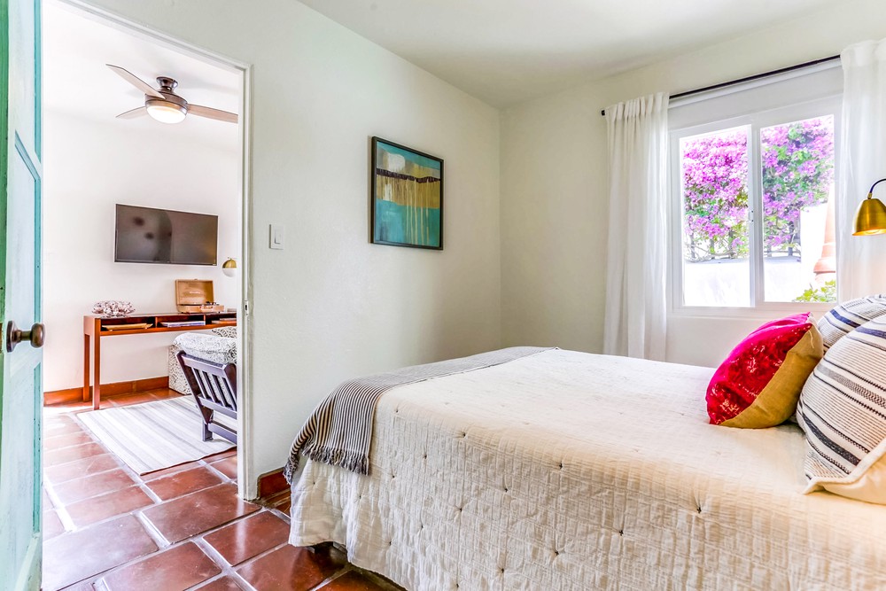 Virtual tour photo 39 of 46 for 2290 Congress St