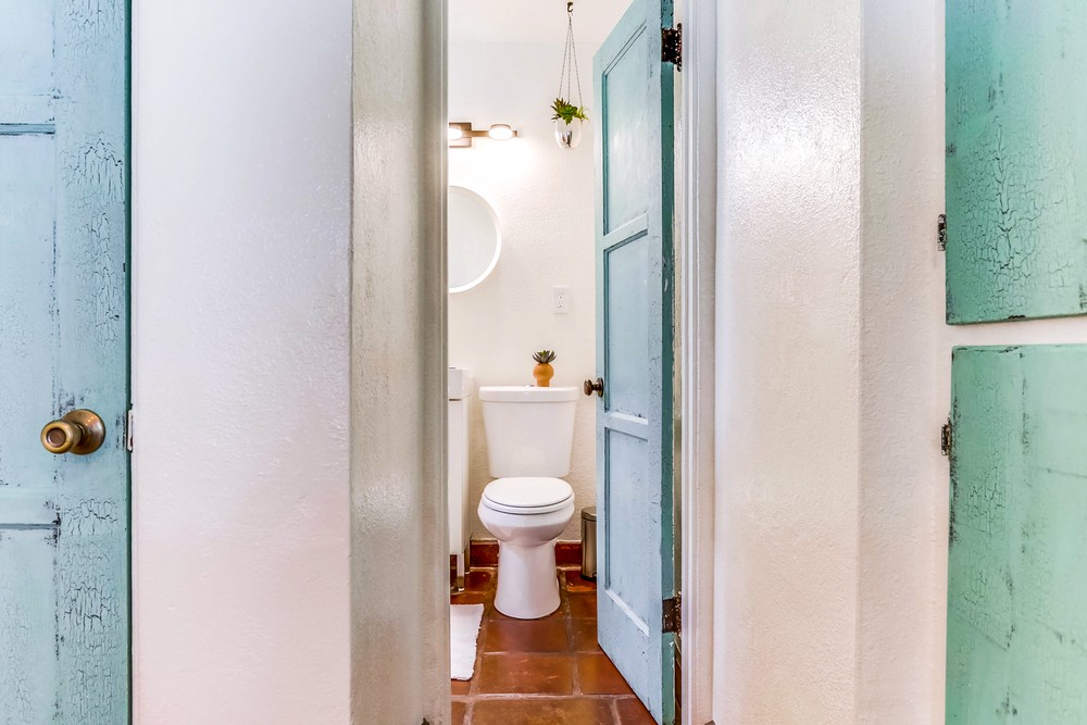 Virtual tour photo 40 of 46 for 2290 Congress St
