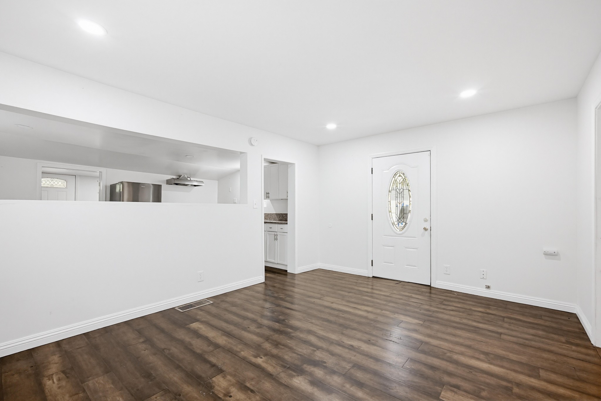 Virtual tour photo 12 of 32 for 22951 Redwood Way