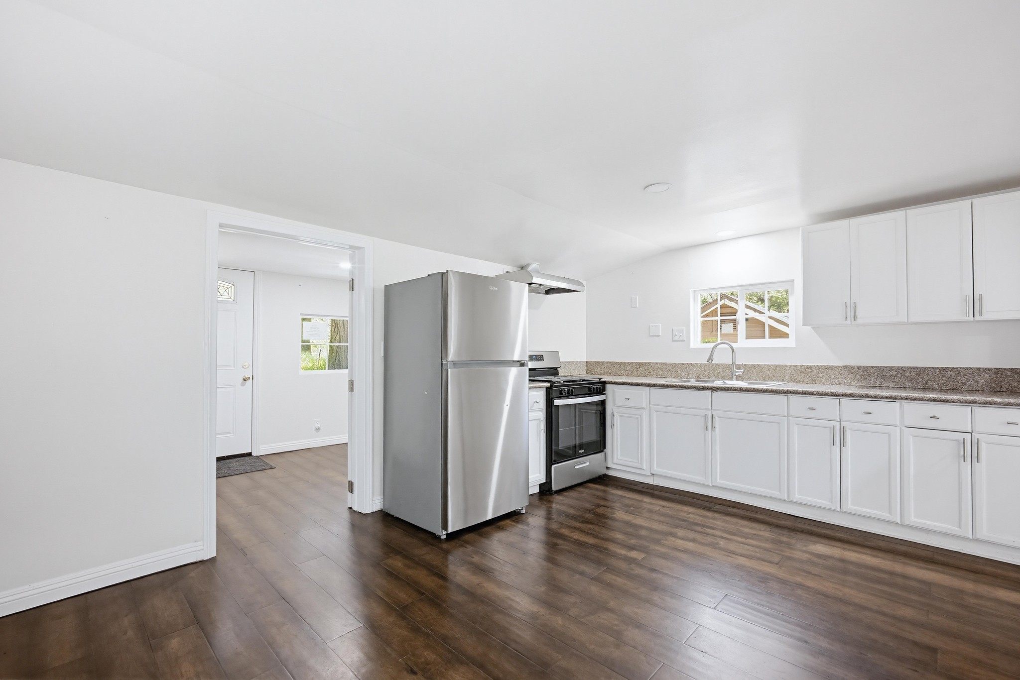 Virtual tour photo 15 of 32 for 22951 Redwood Way