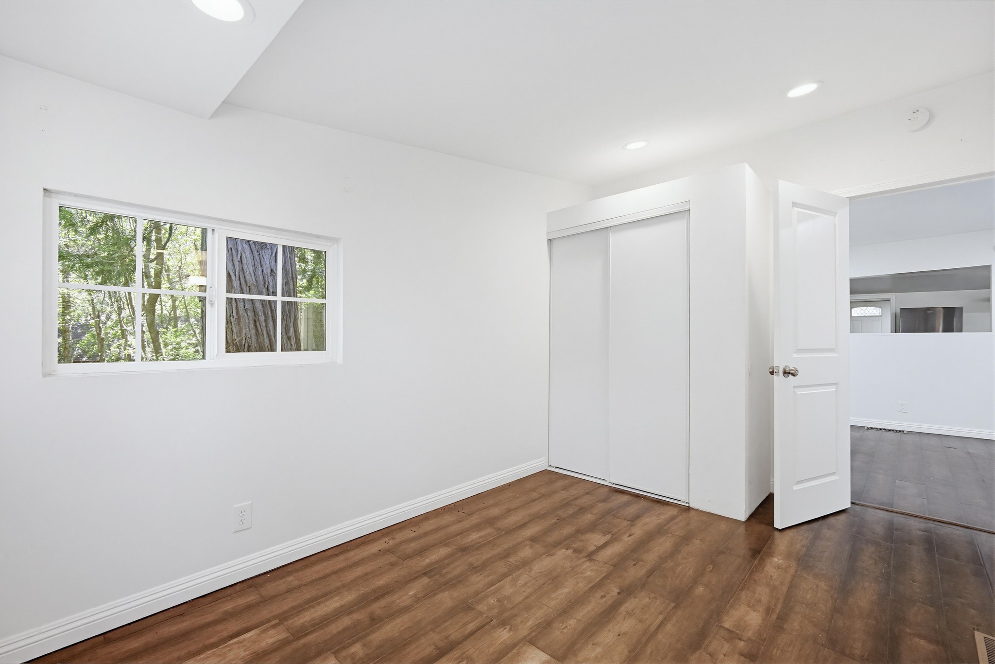 Virtual tour photo 20 of 32 for 22951 Redwood Way