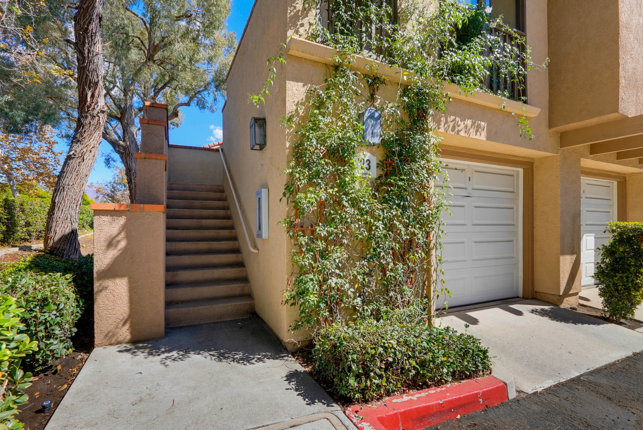 Virtual tour photo 3 of 60 for 23 Pomelo