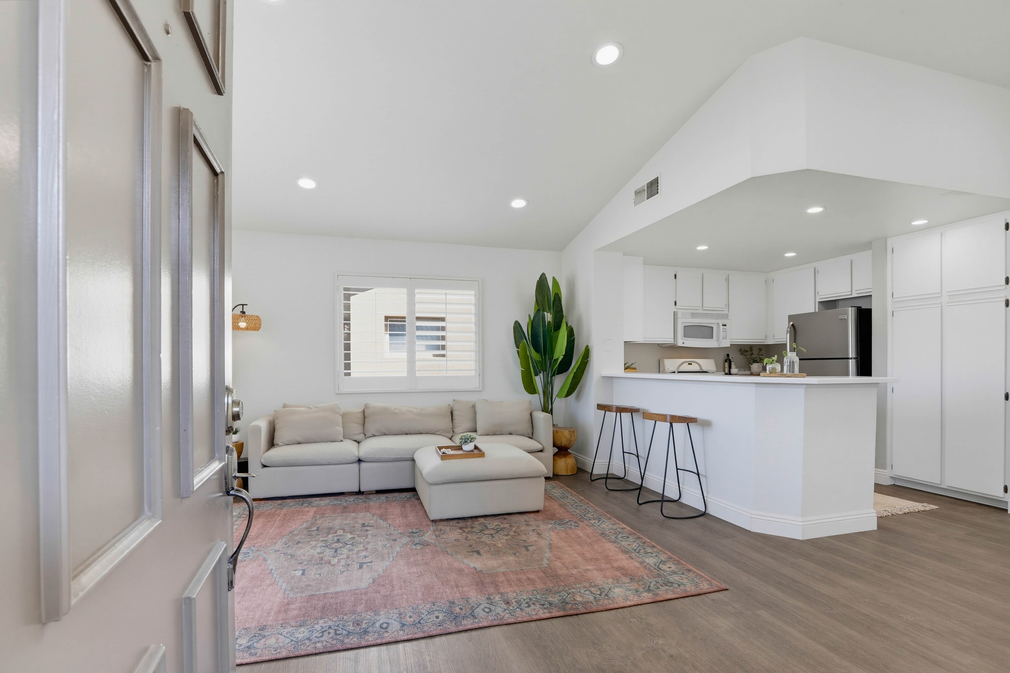 Virtual tour photo 7 of 60 for 23 Pomelo