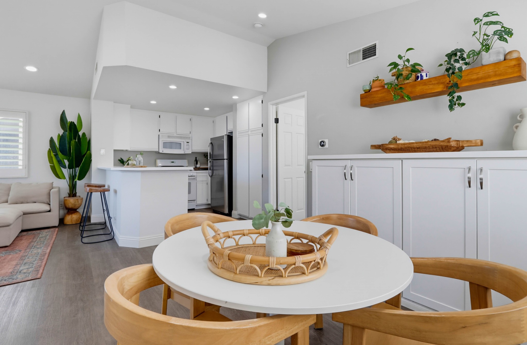 Virtual tour photo 15 of 60 for 23 Pomelo