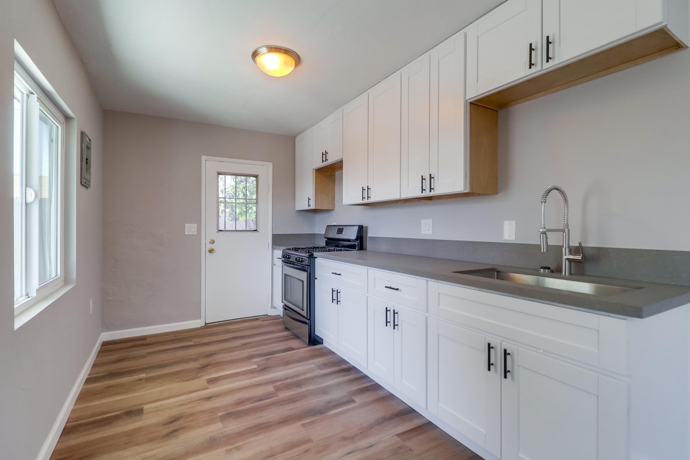 Virtual tour photo 12 of 52 for 23 S Pardee St
