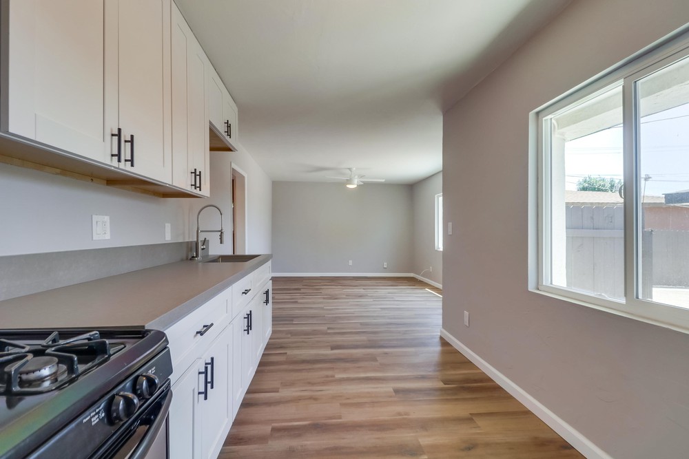 Virtual tour photo 14 of 52 for 23 S Pardee St