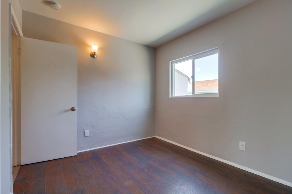 Virtual tour photo 19 of 52 for 23 S Pardee St