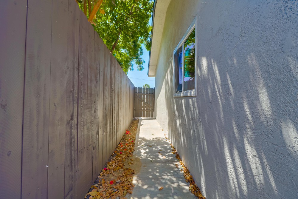 Virtual tour photo 29 of 52 for 23 S Pardee St